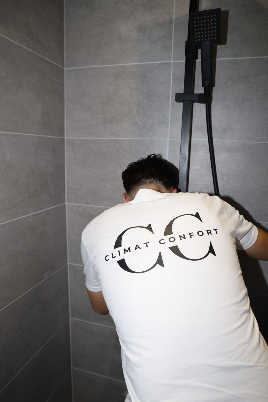 Installation d'une colonne de douche
