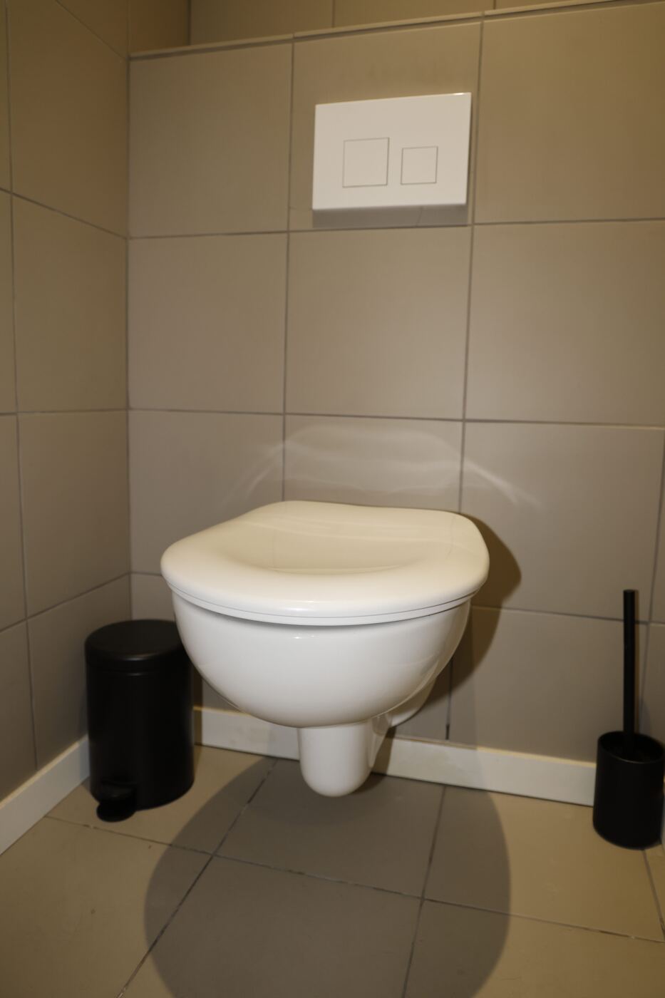 WC suspendu installé